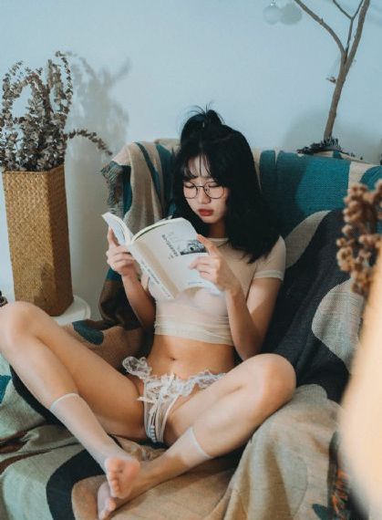 日韩性感美女写真集_4K免费观看最新