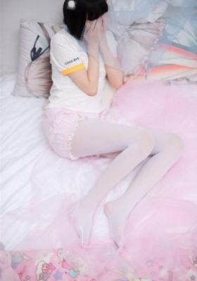 欧美最火女性泳衣2022_剧情片动漫免费观看